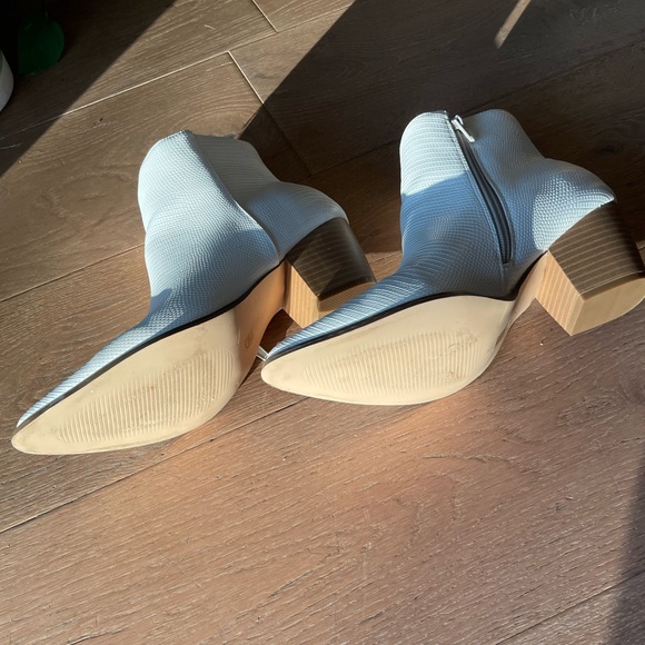 Snake Pointed Toe Ankle Booties - Picture 8 of 9